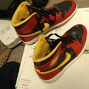 Used air Jordan shoes size 13